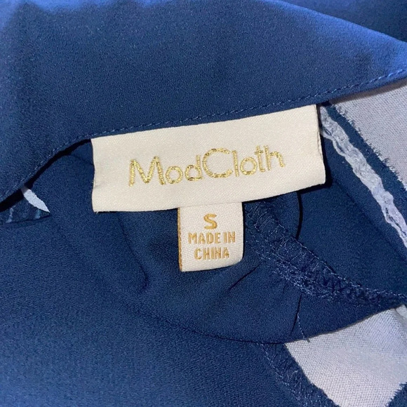 ModCloth Women’s Long Sleeve Blue Blouse Size Small - Picture 3 of 7
